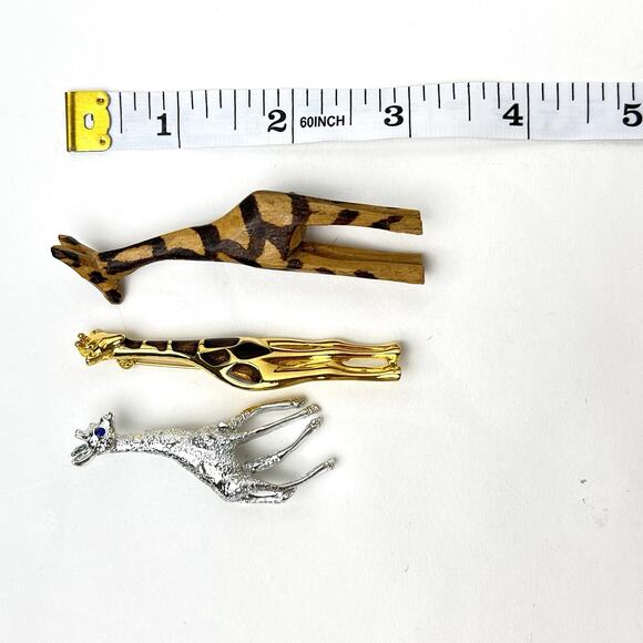 Giraffe Brooch Lot 3 Pins Silver Tone Figural Wood Gold Tone Inset Resin Spots - Picture 6 of 6